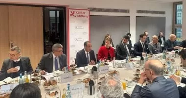 وزير الخارجية يشارك فى جلسة حوارية بحضور رؤساء وممثلى مراكز أبحاث ألمانية