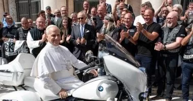 بابا الفاتيكان: الطريق للسلام فى لبنان يبدأ بتجاوز الخلافات العرقية والسياسية