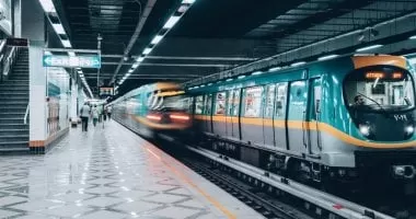 المترو بنصف تذكرة.. تعرف على الفئات المستفيدة وأسعار الرحلات لعام 2026