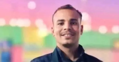 تشييع جثمان معاون الشرطة الشهيد محمود البدري بمسقط رأسه في أخميم.. صور