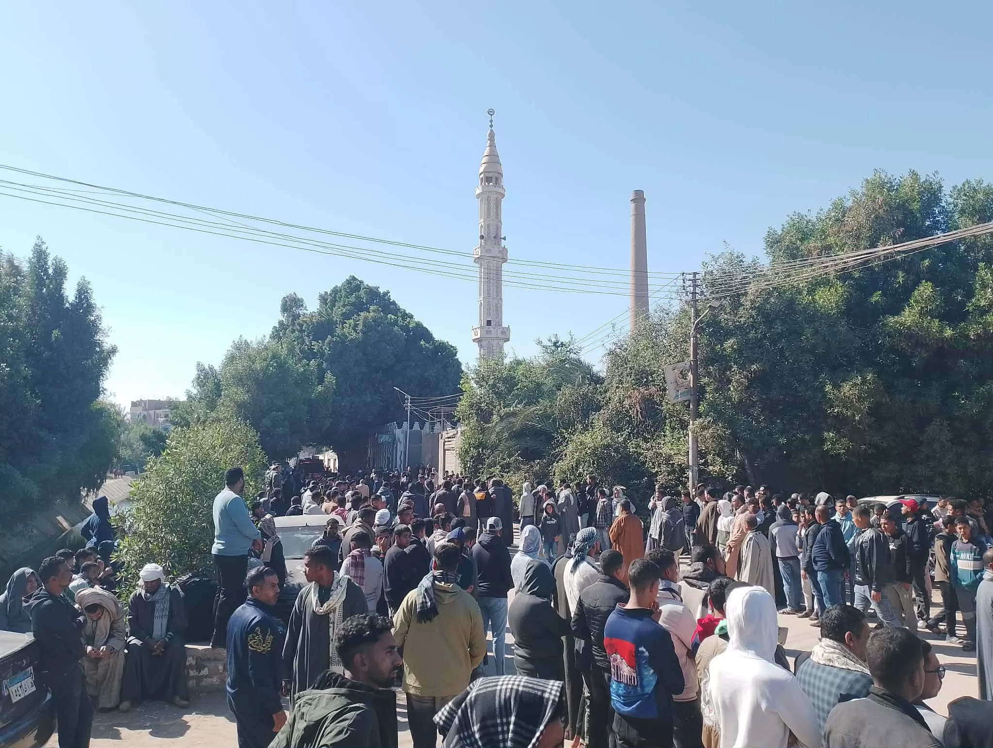 تجمع الاهالى