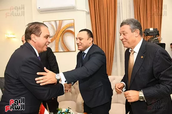 جانب من اجتماع القائمة