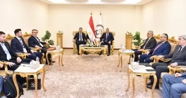 وزير الإنتاج الحربى يناقش مع ممثلى شركتيى نورثروب جرومان الأمريكية أوجه التعاون