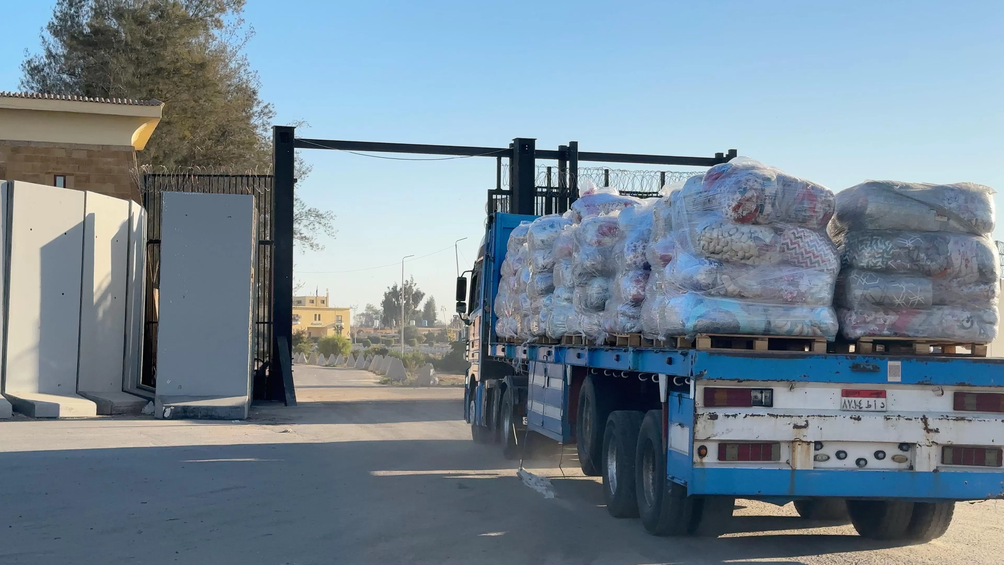 مساعدات الهلال لغزة مساعدات الهلال لغزة