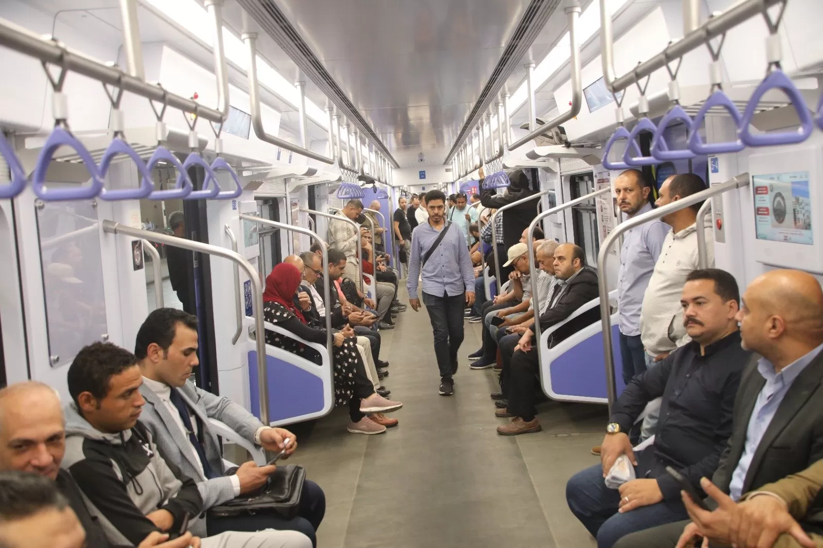 القطار من الداخل