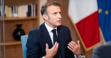 الرئيس الفرنسى يصل الصين فى زيارة رسمية