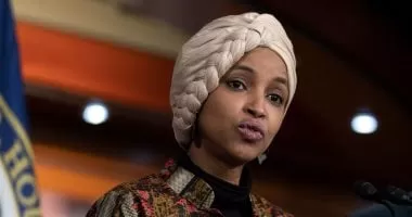 إلهان عمر ردا على وصف ترامب لها بـ"القمامة": هوسه بى أمر مريب وهذه نصيحتى له