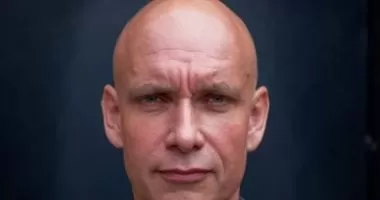 الجارديان: خداع النساء جزء من العمل.. وحدة سرية فى المخابرات البريطانية