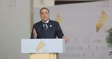 مرتبط بالدولار.. رئيس الوزراء يعلق على زيادة الدين الخارجى