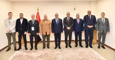 وزير الإنتاج الحربى يشهد مراسم توقيع عقد تعاون مشترك فى مجال التصنيع العسكرى