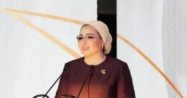 السيدة انتصار السيسى: شعار الهلال الأحمر المصرى اليوم عمل يثمر عطاء يتجدد