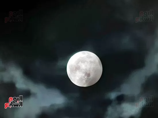 مشاهد-القمر-العملاق