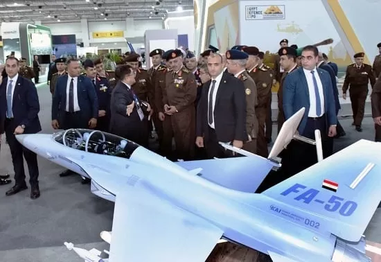 وزير الدفاع والفريق أحمد خليفة يعقدان عدد من اللقاءات الثنائية (6)