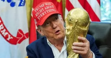 ترامب يخطف الأضواء فى قرعة كأس العالم.. يتسلم جائزة الفيفا للسلام