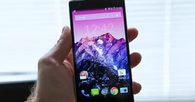 تشيلى تحظر استخدام الهواتف الذكية فى المدارس حماية للأطفال