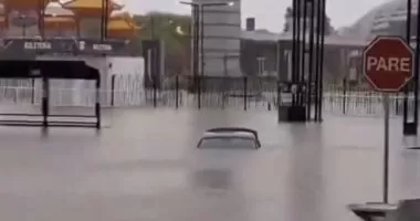 الفيضانات والسيول تجتاح إسرائيل وتغلق عدة شوارع ومناطق.. فيديو