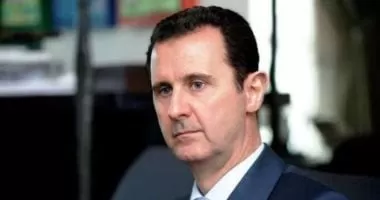 العربية تكشف تسريبات حصرية لأحاديث بين بشار الأسد ولونا الشبل.. فيديو