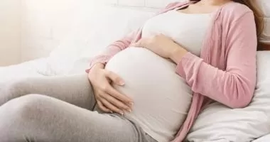 ألف يورو لكل امرأة حامل.. رئيس بلدية فى فرنسا يعرض مكافأة لعمليات الولادة