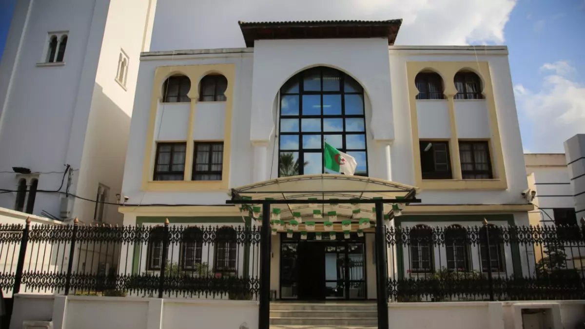 عاجل: شروط صحية صارمة تستبعد آلاف الحجاج الجزائريين... هل أنت مؤهل للحج؟