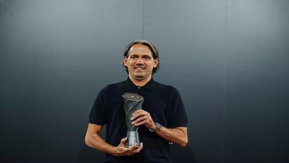 عاجل: إنزاجي يصدم الجميع ويخطف لقب أفضل مدرب في الدوري السعودي - 4 انتصارات متتالية تهز عرش النصر!