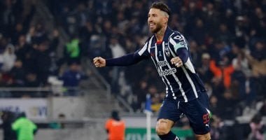 راموس يتقدم بعرض رسمى لشراء إشبيلية ويقود تحالفا استثماريا قويا