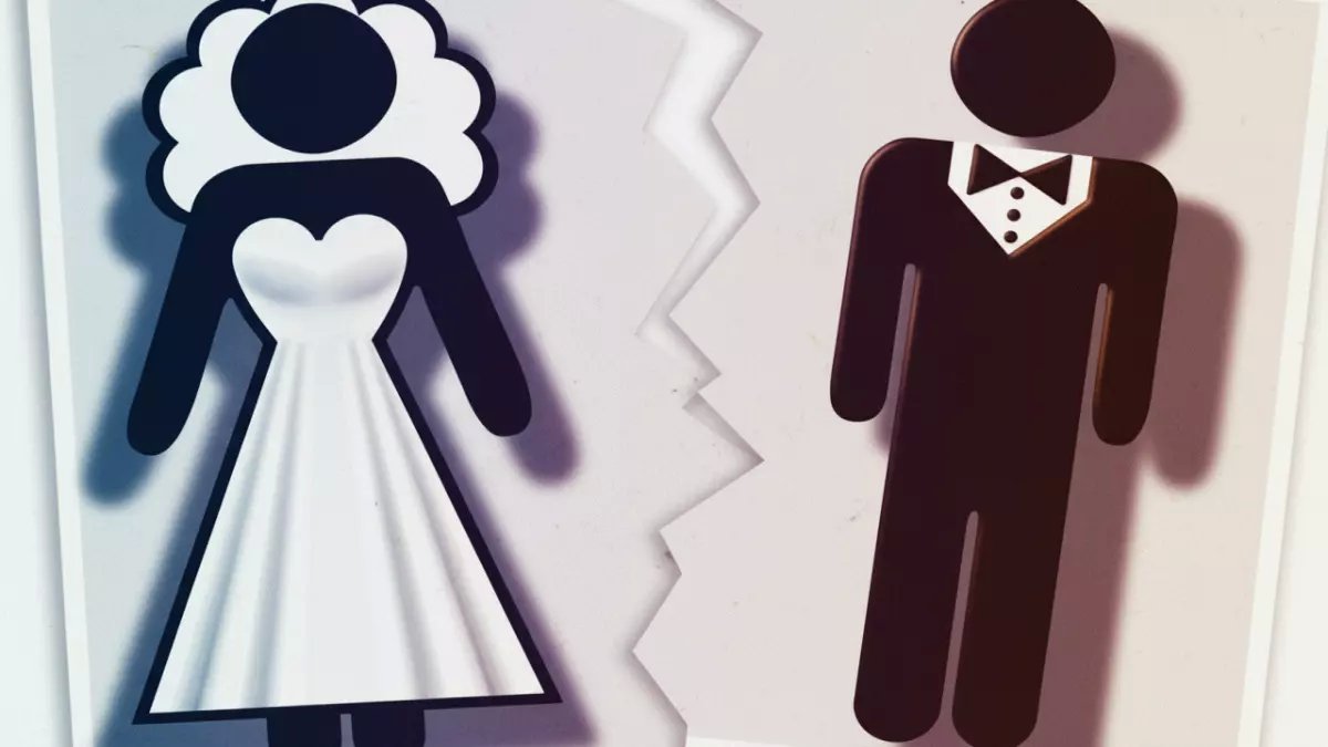 صادم: عريس سعودي يطلق زوجته في ليلة الزفاف بسبب "تكميم المعدة"... والمحكمة ترفض الطلاق!