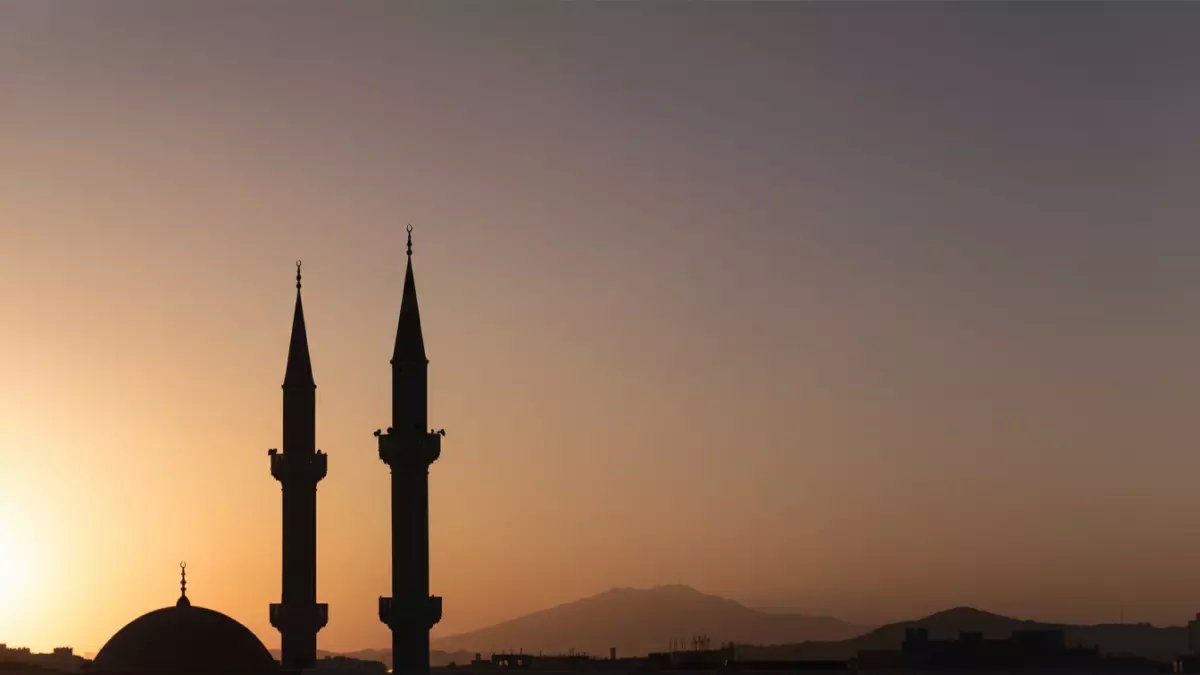 عاجل: مواقيت الصلاة اليوم الخميس 12 رجب - جدول شامل لجميع المحافظات والتوقيت الدقيق!