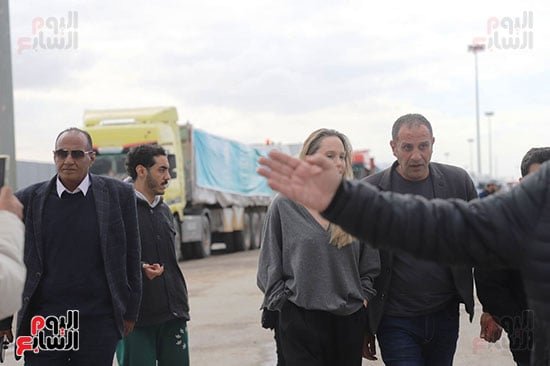 زيارة أنجلينا جولى لمعبر رفح لتفقد الآمتدادات المرسلة للشعب الفلسطينى