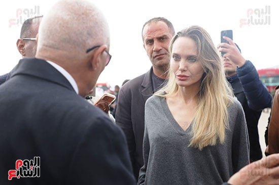 زيارة انجلينا جولى