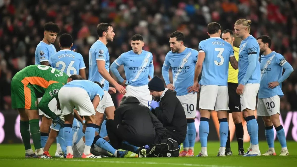 عاجل: انهيار مانشستر سيتي وليفربول يهز الدوري الإنكليزي... أرسنال يتوج بفارق 4 نقاط صادم!