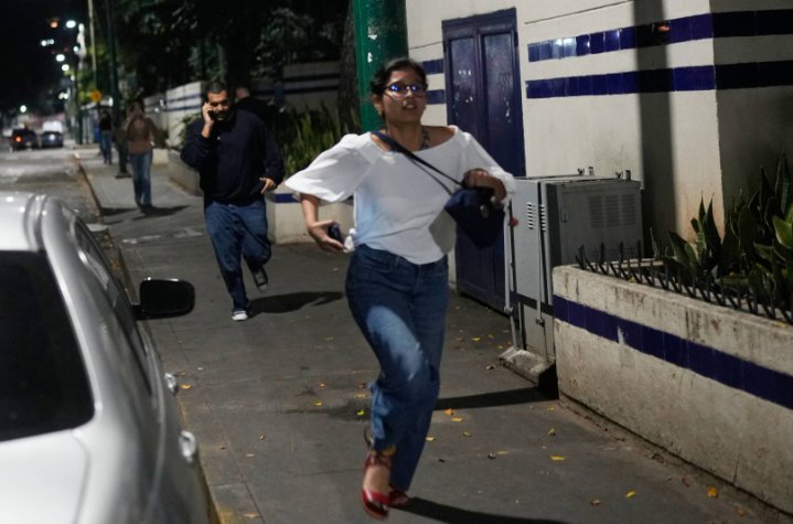 هروب أعالي كاركاس هروب أعالي كاركاس