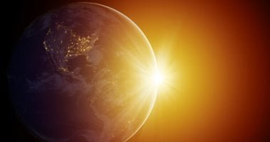 «الحضيض الشمسى».. الأرض أقرب بـ5 ملايين كيلومتر من الشمس اليوم