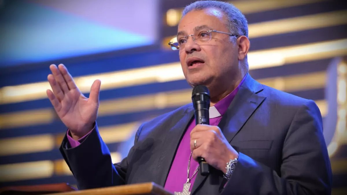 عاجل: رئيس الطائفة الإنجيلية يطالب الحكومة بقرار جذري لتوحيد إجازات المسيحيين... هل ينهي التفرقة؟