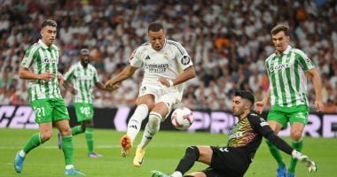 ريال مدريد يواجه بيتيس لملاحقة برشلونة على صدارة ترتيب الدوري الإسباني