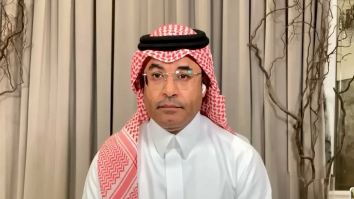 الشيخ يُفجر مفاجأة: هكذا عادت الأمور لنصابها... تصريح ناري حول تصدر الهلال وتقدم الأهلي والاتحاد!