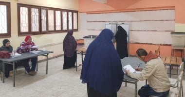 تزايد الإقبال على صناديق الاقتراع بالوراق وطناش في آخر أيام الانتخابات.. صور