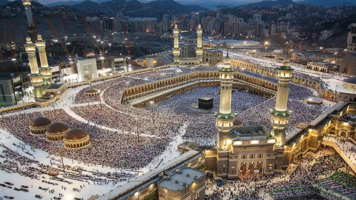 صادم: أسعار عمرة رمضان 2026 تقفز لـ 90 ألف جنيه... هل أصبح حلم المسلمين مستحيلاً؟