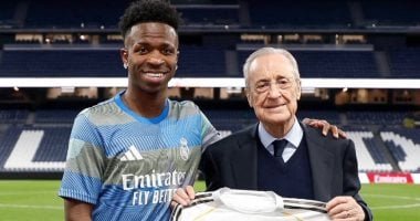 الريال ضد ريال بيتيس.. بيريز يحتفل بوصول فينسيوس إلى 150 فوزا مع الملكى