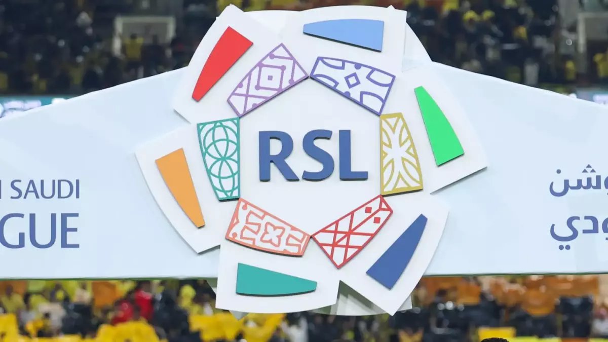 زلزال يهز الدوري السعودي.. أحد عمالقة روشن يختار مدربًا جديدًا للنادي.. من يكون؟ (صورة)