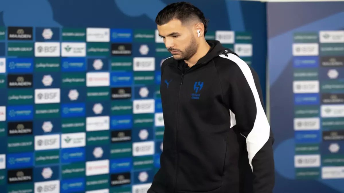 عاجل: ثيو هيرنانديز يحطم رقماً تاريخياً في الهلال... والصدارة على المحك أمام ضمك!