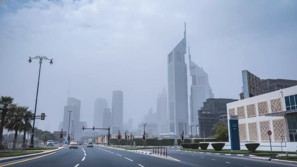 عاجل: الأرصاد تحذر من ضباب كثيف يحجب الرؤية تماماً خلال ساعات… والحرارة تنهار!