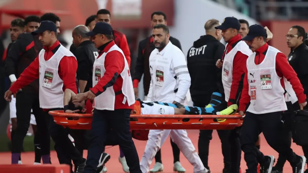 عاجل: الصدمة الطبية لمنتخب مصر - حمدي يغادر باكياً والفحوصات تكشف خطورة الإصابة!