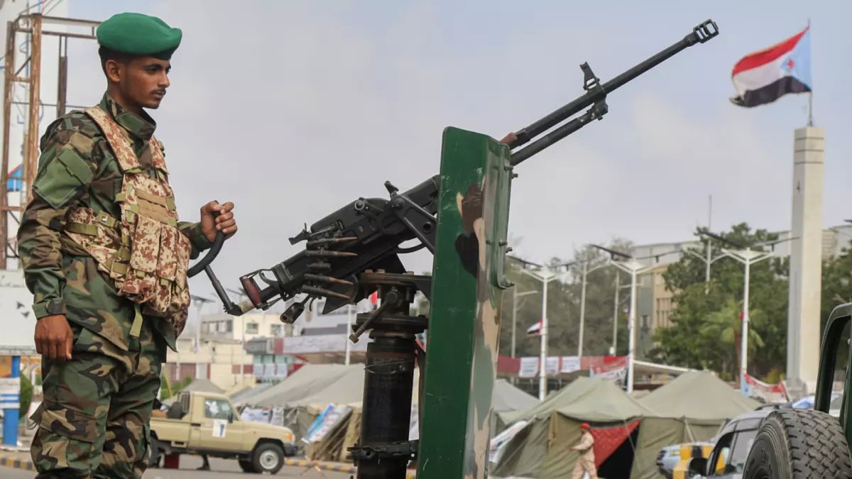 عاجل: مذبحة في اليمن.. 80 قتيلاً و152 جريحاً في ضربات التحالف ضد الانفصاليين!