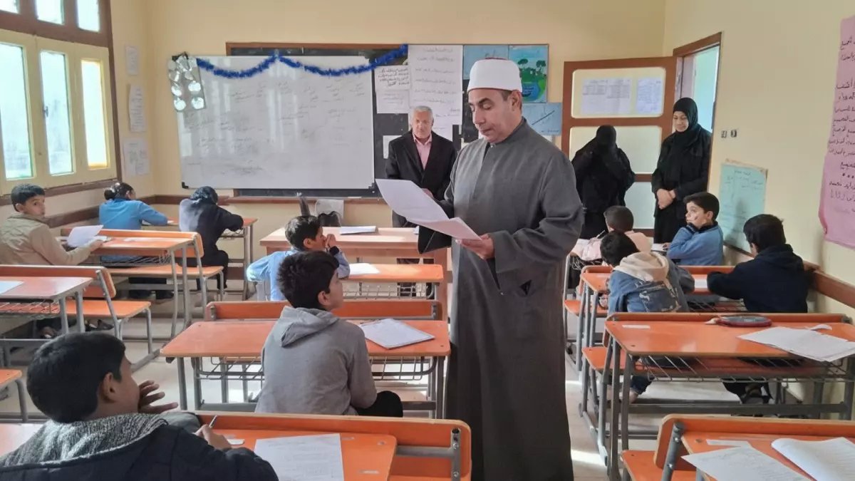 عاجل: 3300 طالب أزهري بجنوب سيناء يواصلون امتحانات نصف العام وسط تشديدات أمنية - منع الهواتف نهائياً!