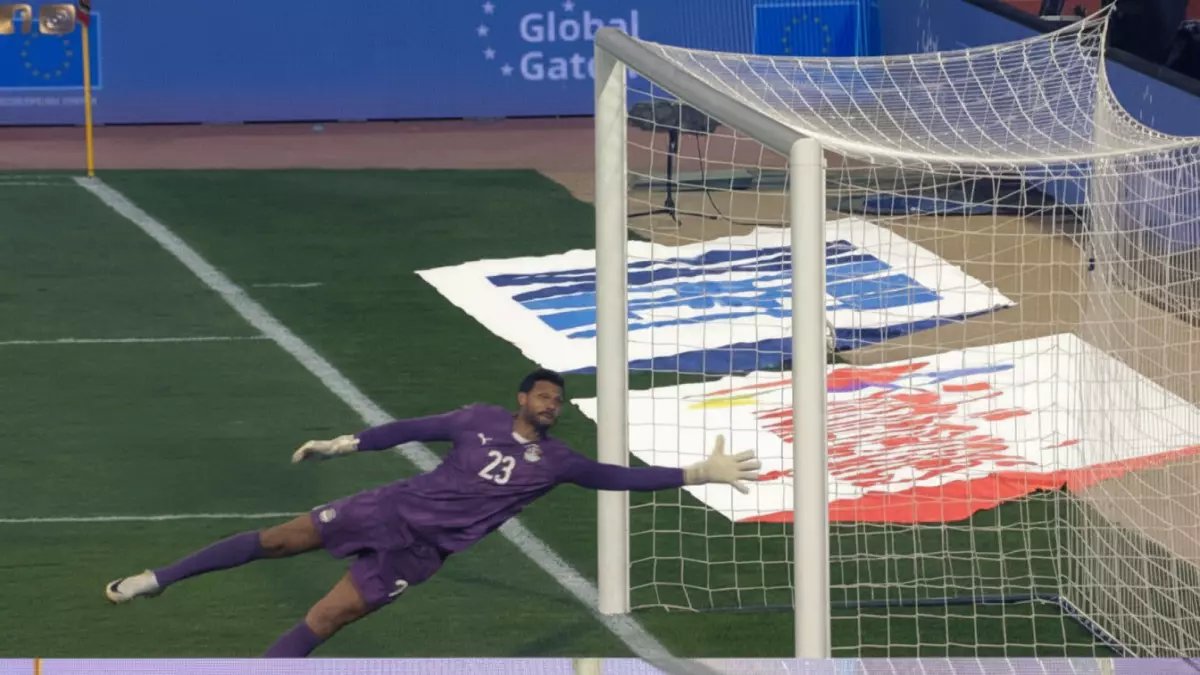 عاجل: مهيب عبد الهادي يفجر مفاجأة صادمة عن الشناوي وهدف بنين... هل خان حارس مصر؟