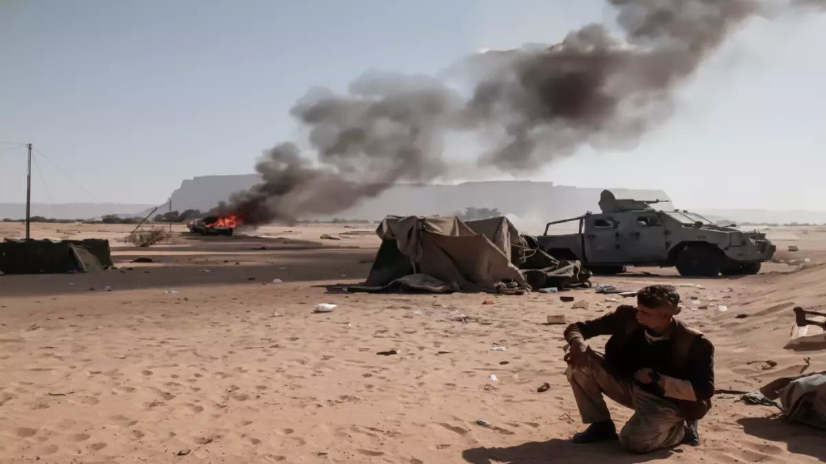 عاجل: الزبيدي يهدد السعودية بالتحالف مع الحوثيين ويستنجد بإسرائيل سراً - وثائق مسربة تكشف المؤامرة!