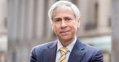 بولاك محامى مادورو دافع عن ويكيليكس وموظف CIA السابق.. هل سينقذه؟