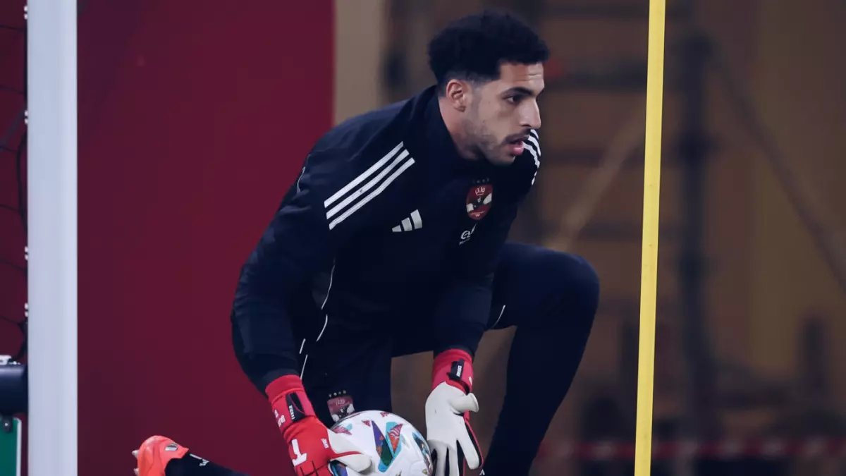 عاجل: الأهلي يرفض التفريط في شوبير رغم العرض السعودي الرسمي - أحمد حسن يكشف الحقيقة!