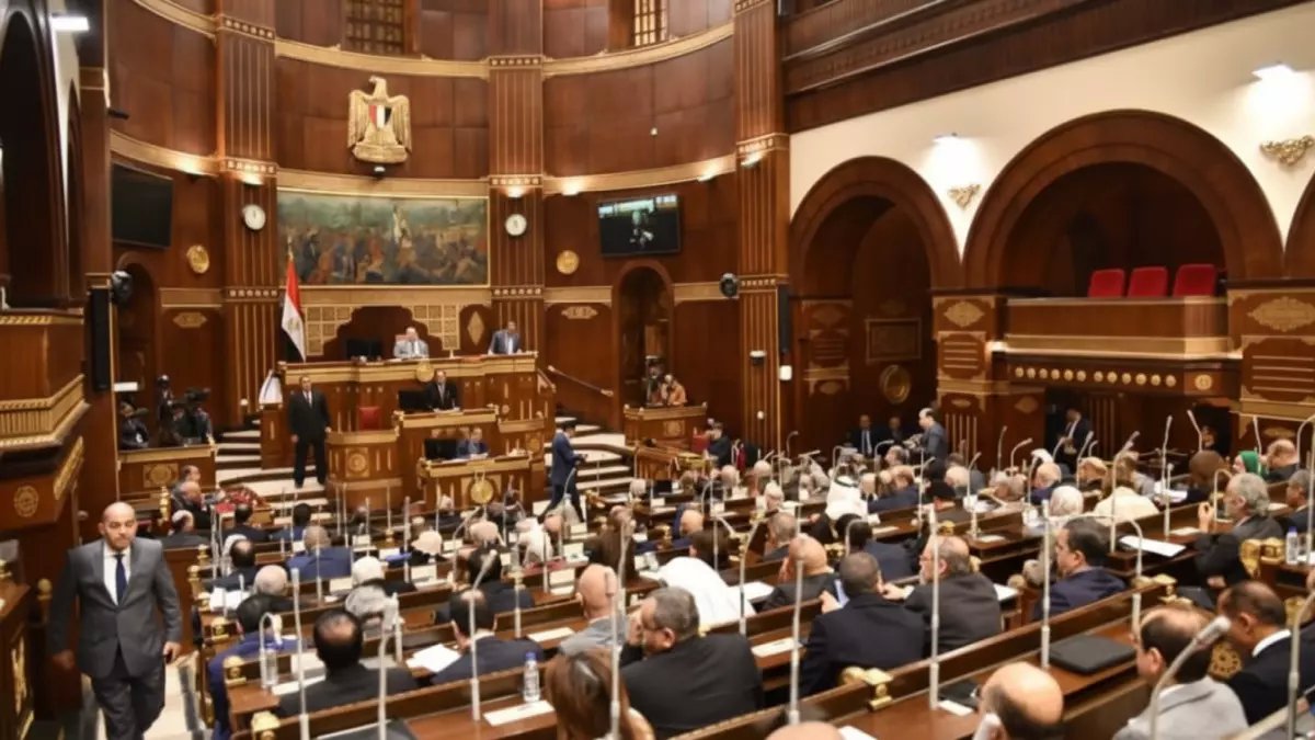 عاجل: أبو هشيمة يعلن مضاعفة الإعفاء الضريبي للمنازل إلى 100 ألف جنيه... تفاصيل الحزمة التي ستوفر آلاف الجنيهات!