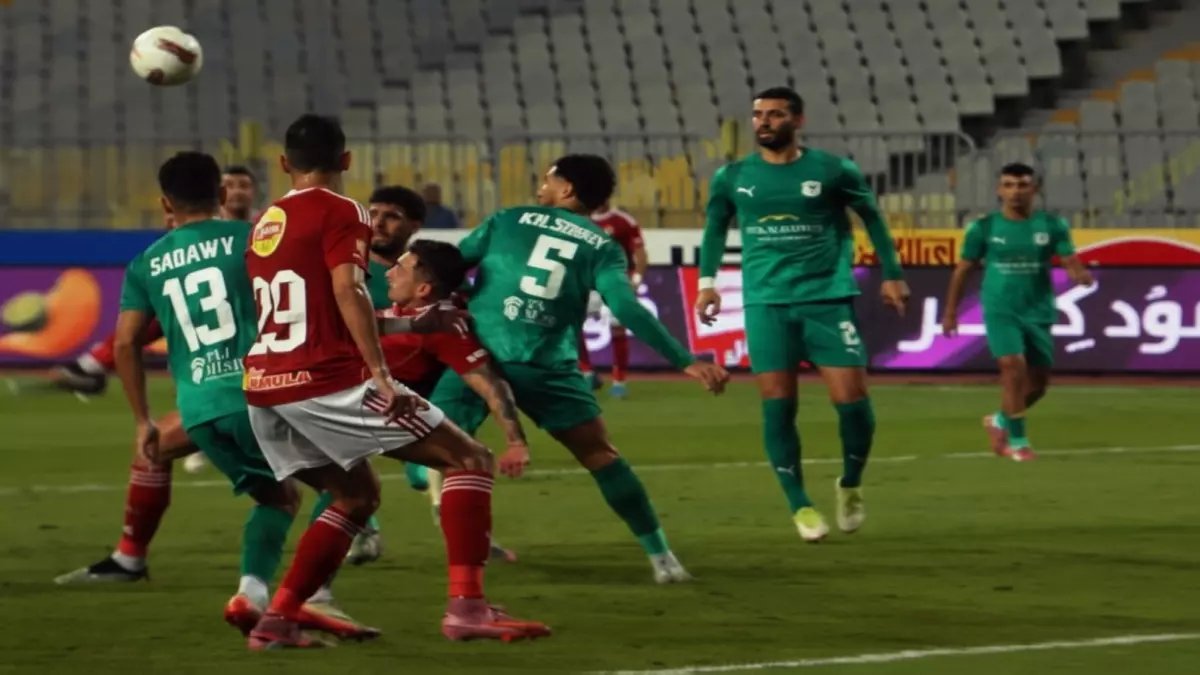 عاجل: الأهلي يفجر مفاجأة مدوية... صفقة تبادلية سرية مع المصري خلال ساعات!